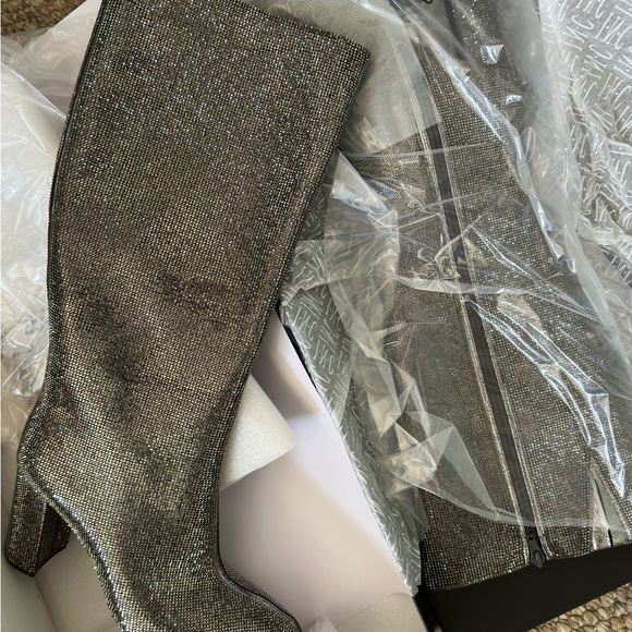 never worn silver rhinestone boots - Picture 5 of 5